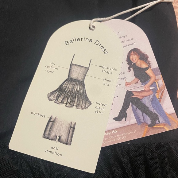 Elegant Black Women's Dress - Picture 4 of 5